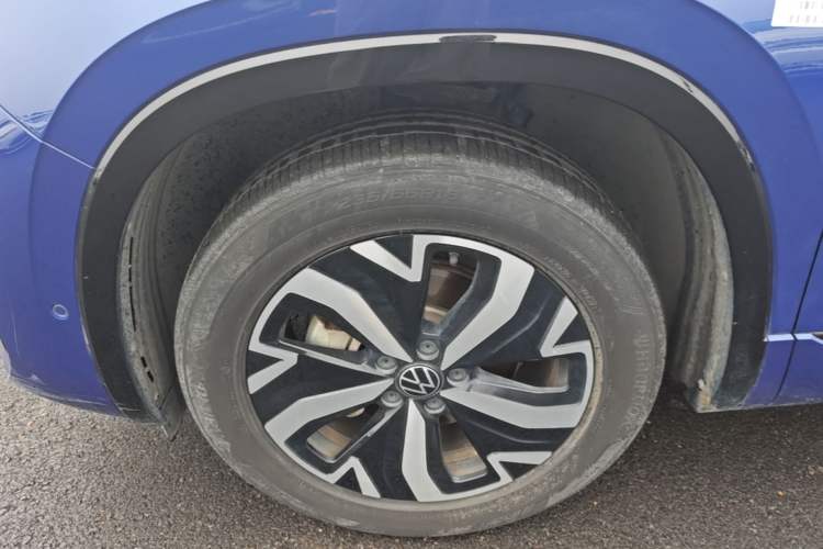 Used Volkswagen Tayron GTE Plug-in Hybrid 2023 280TSI Luxury Plus Advanced Edition Left Front Wheel Hub