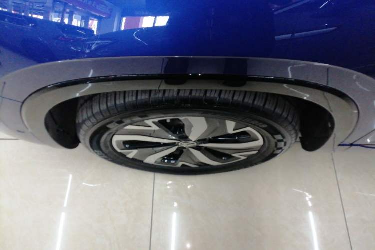 Used Volkswagen Tayron GTE Plug-in Hybrid 2023 280TSI Luxury Plus Advanced Edition Left Front Wheel Hub