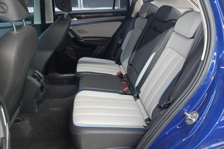 Used Volkswagen Tayron GTE Plug-in Hybrid 2023 280TSI Luxury Plus Advanced Edition Left Rear Seat