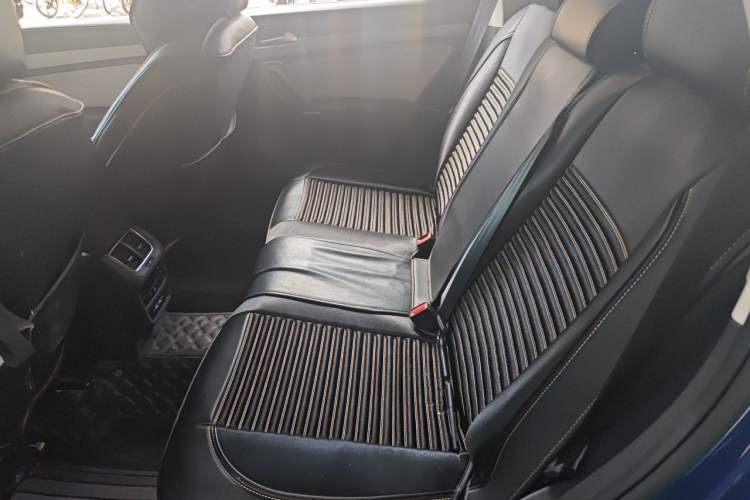 Used Volkswagen Tayron GTE Plug-in Hybrid 2023 280TSI Luxury Plus Advanced Edition Left Rear Seat