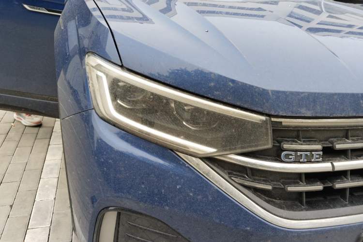 Used Volkswagen Tayron GTE Plug-in Hybrid 2023 280TSI Luxury Plus Advanced Edition Right Front Headlight