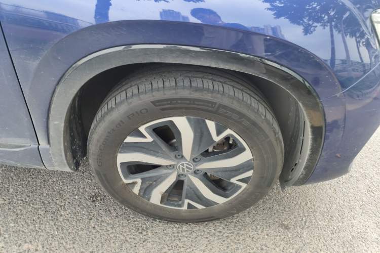 Used Volkswagen Tayron GTE Plug-in Hybrid 2023 280TSI Luxury Plus Advanced Edition Right Front Wheel Hub