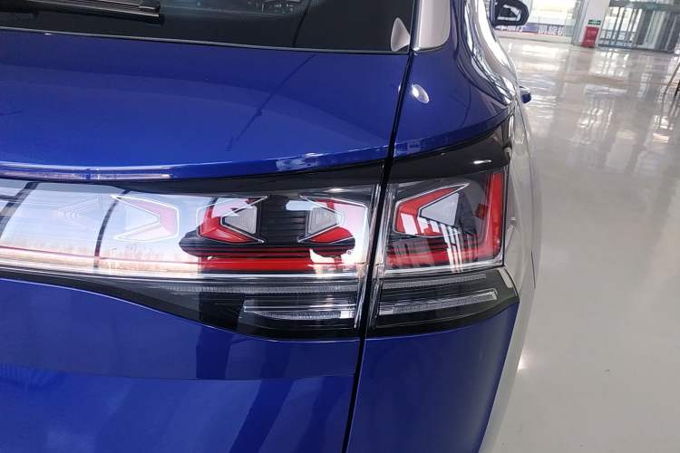 Used Volkswagen Tayron GTE Plug-in Hybrid 2023 280TSI Luxury Plus Advanced Edition Right Rear Taillight