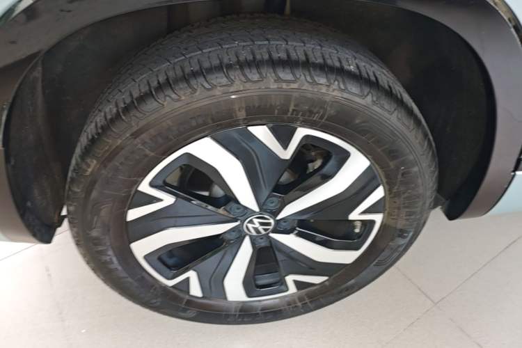 Used Volkswagen Tayron GTE Plug-in Hybrid 2023 280TSI Luxury Plus Advanced Edition Right Rear Wheel Hub