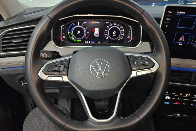 Used Volkswagen Tayron GTE Plug-in Hybrid 2023 280TSI Luxury Plus Advanced Edition Steering Wheel