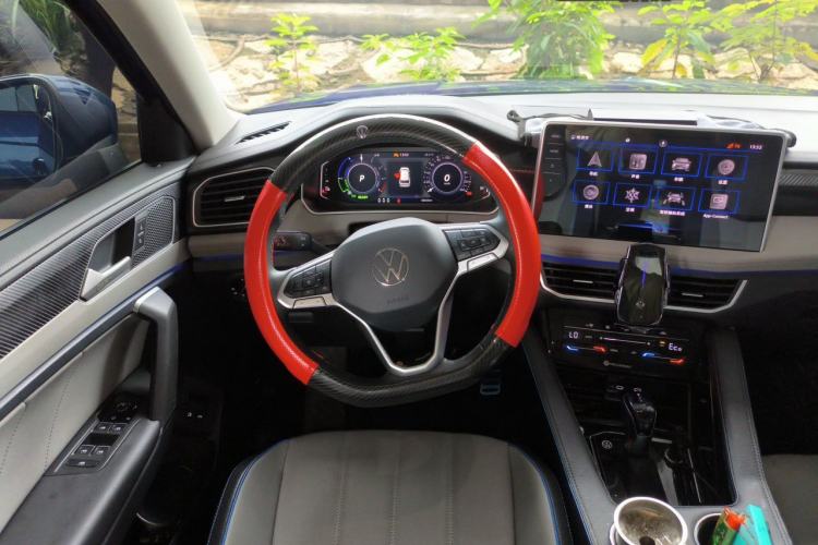 Used Volkswagen Tayron GTE Plug-in Hybrid 2023 280TSI Luxury Plus Advanced Edition Steering Wheel