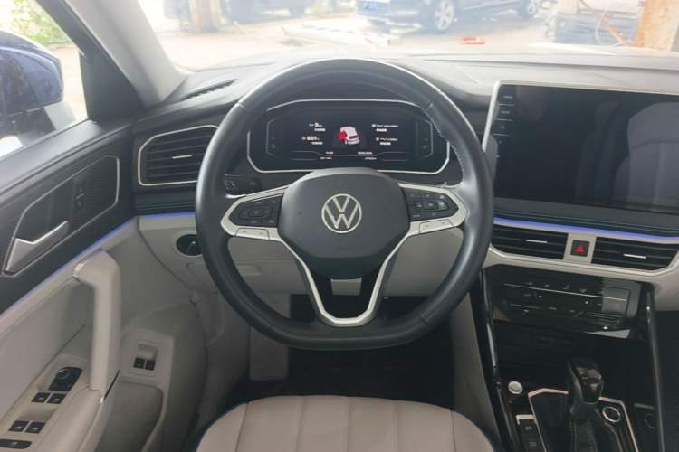 Used Volkswagen Tayron GTE Plug-in Hybrid 2023 280TSI Luxury Plus Advanced Edition Steering Wheel