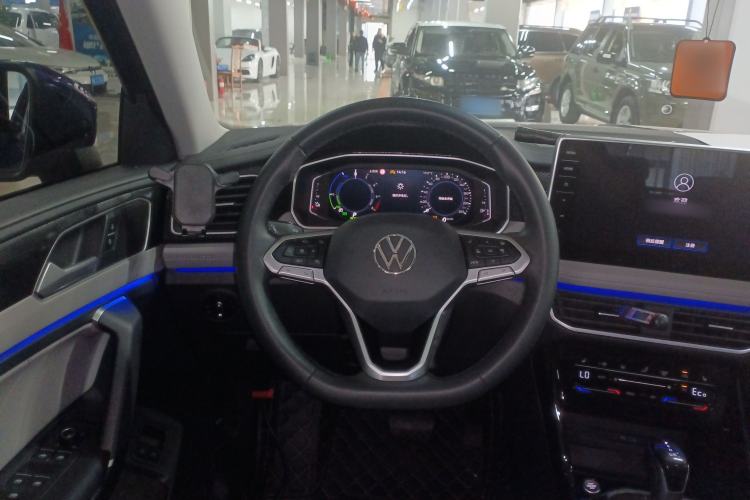 Used Volkswagen Tayron GTE Plug-in Hybrid 2023 280TSI Luxury Plus Advanced Edition Steering Wheel