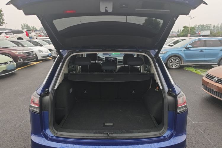 Used Volkswagen Tayron GTE Plug-in Hybrid 2023 280TSI Luxury Plus Advanced Edition Trunk