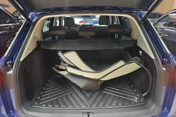 Used Volkswagen Tayron GTE Plug-in Hybrid 2023 280TSI Luxury Plus Advanced Edition Trunk