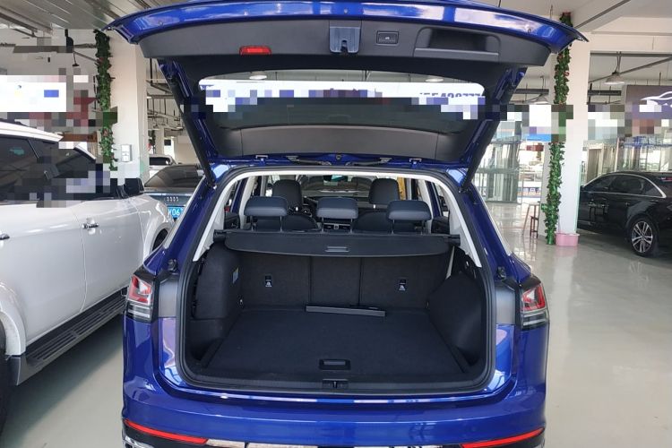 Used Volkswagen Tayron GTE Plug-in Hybrid 2023 280TSI Luxury Plus Advanced Edition Trunk