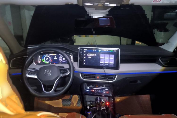 Used Volkswagen Tayron GTE Plug-in Hybrid 2023 280TSI Luxury Plus Advanced Edition Center Console