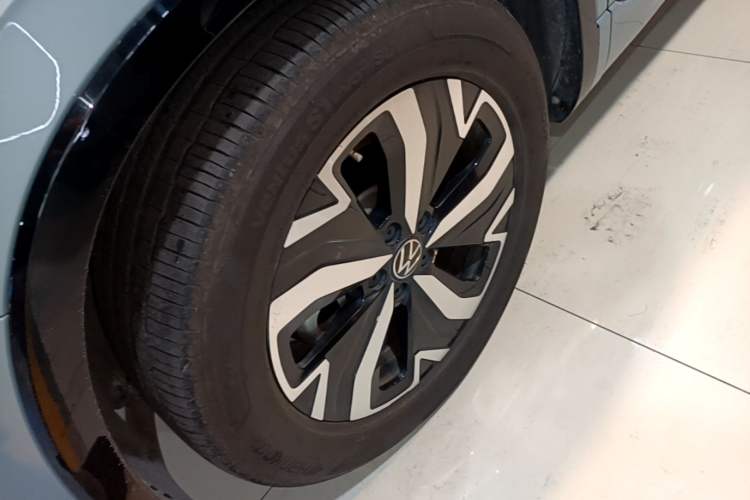 Used Volkswagen Tayron GTE Plug-in Hybrid 2023 280TSI Luxury Plus Advanced Edition Exterior 4