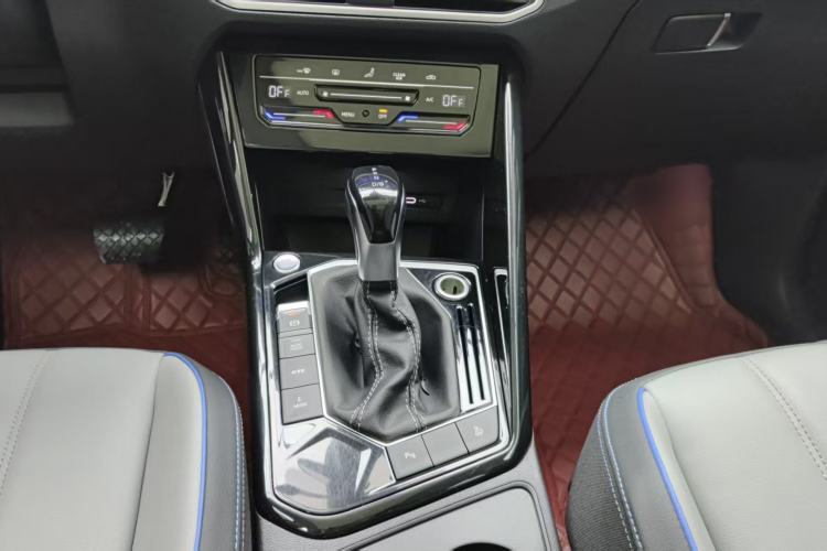 Used Volkswagen Tayron GTE Plug-in Hybrid 2023 280TSI Luxury Plus Advanced Edition Gear Lever