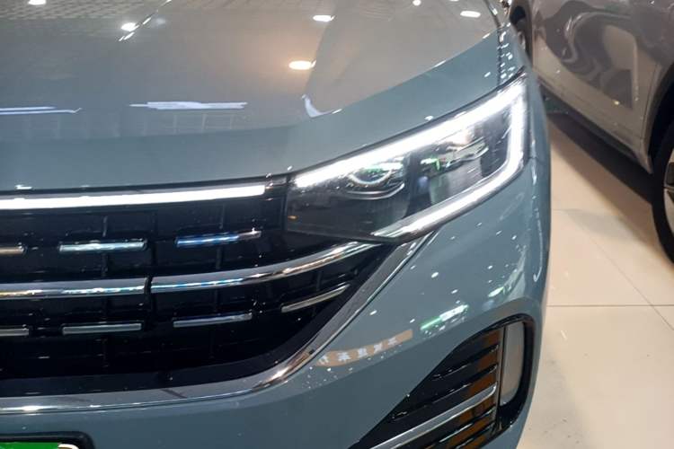 Used Volkswagen Tayron GTE Plug-in Hybrid 2023 280TSI Luxury Plus Advanced Edition Left Front Headlight
