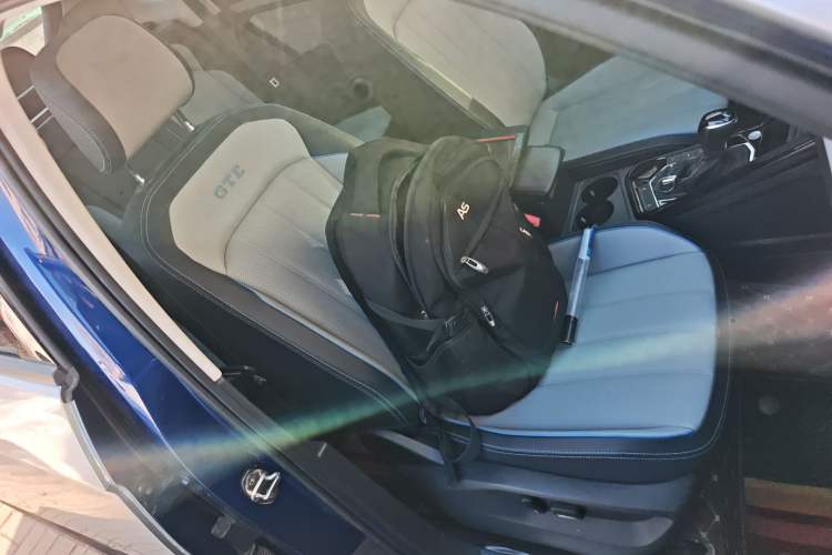 Used Volkswagen Tayron GTE Plug-in Hybrid 2023 280TSI Luxury Plus Advanced Edition Right Front Seat