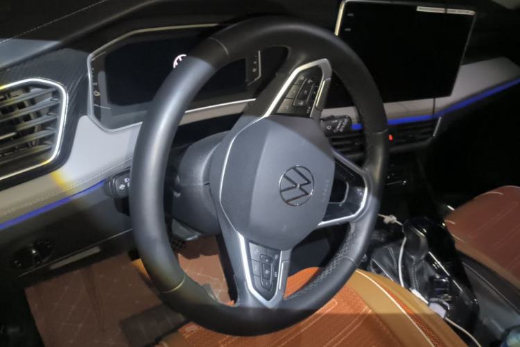 Used Volkswagen Tayron GTE Plug-in Hybrid 2023 280TSI Luxury Plus Advanced Edition Steering Wheel
