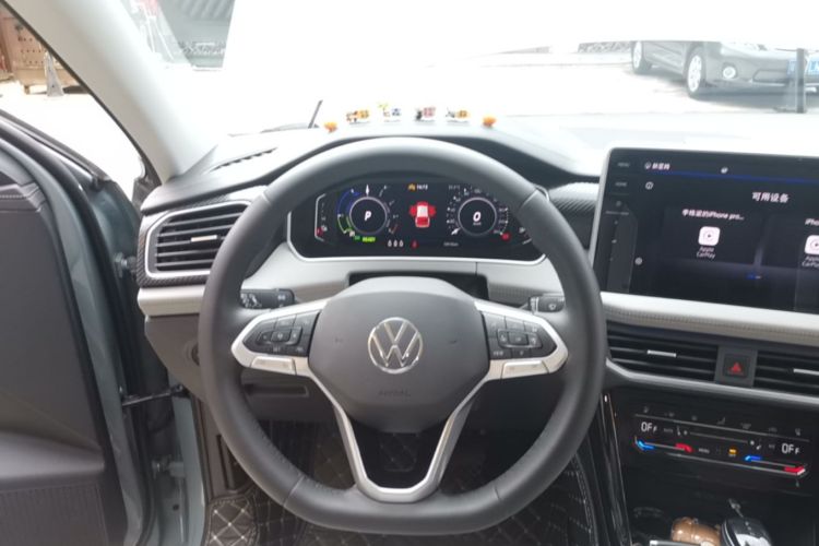 Used Volkswagen Tayron GTE Plug-in Hybrid 2023 280TSI Luxury Plus Advanced Edition Steering Wheel