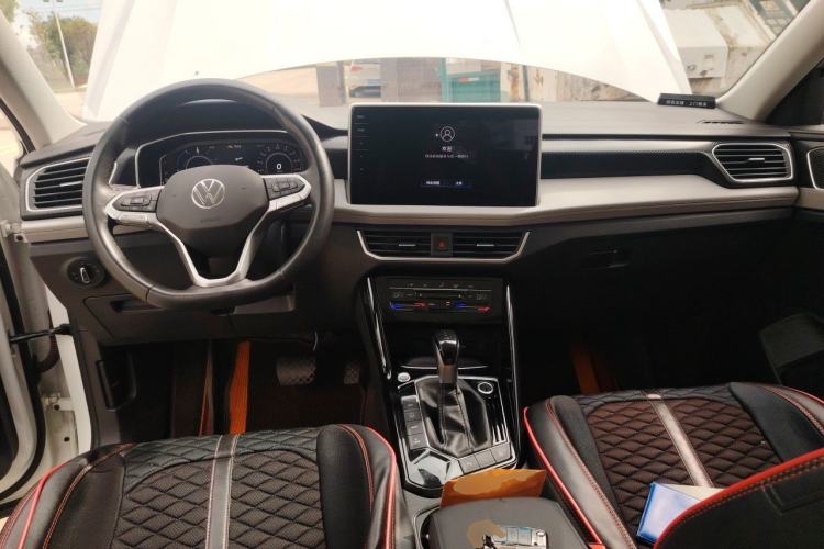 Used Volkswagen Tayron GTE Plug-in Hybrid 2023 280TSI Luxury Plus Advanced Edition Center Console