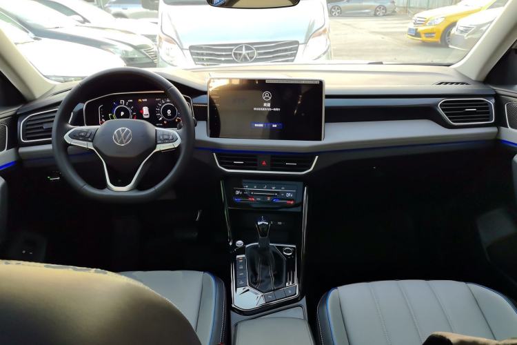Used Volkswagen Tayron GTE Plug-in Hybrid 2023 280TSI Luxury Plus Advanced Edition Center Console