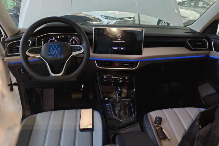 Used Volkswagen Tayron GTE Plug-in Hybrid 2023 280TSI Luxury Plus Advanced Edition Center Console