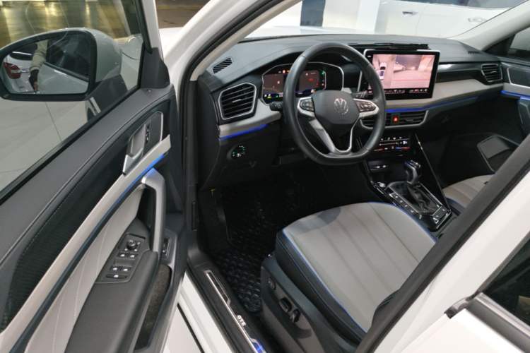 Used Volkswagen Tayron GTE Plug-in Hybrid 2023 280TSI Luxury Plus Advanced Edition Driver Seat