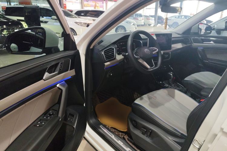 Used Volkswagen Tayron GTE Plug-in Hybrid 2023 280TSI Luxury Plus Advanced Edition Driver Seat