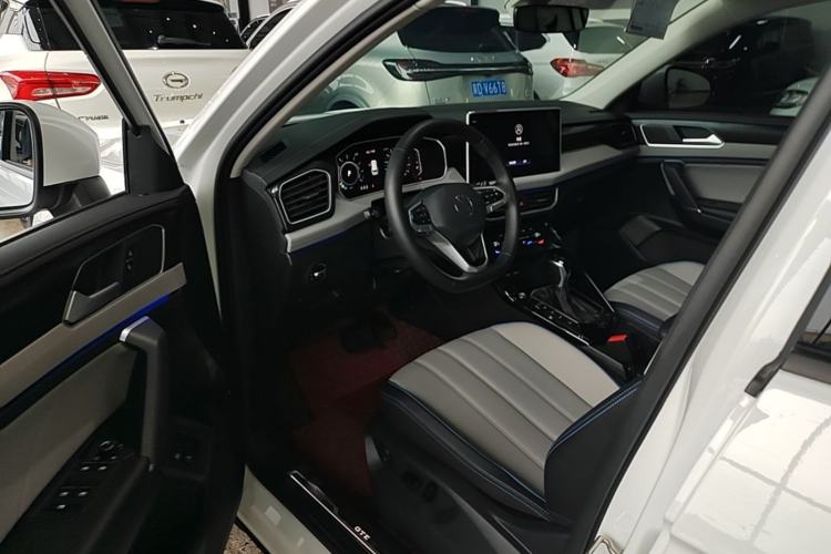 Used Volkswagen Tayron GTE Plug-in Hybrid 2023 280TSI Luxury Plus Advanced Edition Driver Seat