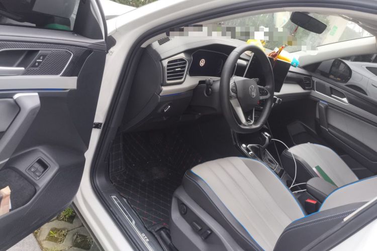 Used Volkswagen Tayron GTE Plug-in Hybrid 2023 280TSI Luxury Plus Advanced Edition Driver Seat