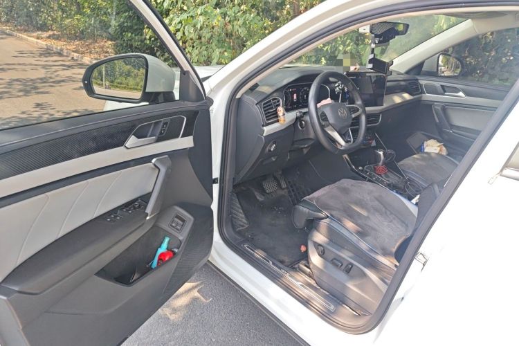 Used Volkswagen Tayron GTE Plug-in Hybrid 2023 280TSI Luxury Plus Advanced Edition Driver Seat