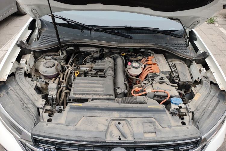 Used Volkswagen Tayron GTE Plug-in Hybrid 2023 280TSI Luxury Plus Advanced Edition Engine Bay