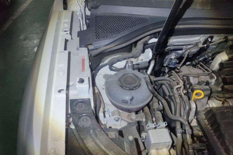 Used Volkswagen Tayron GTE Plug-in Hybrid 2023 280TSI Luxury Plus Advanced Edition Engine Bay Right