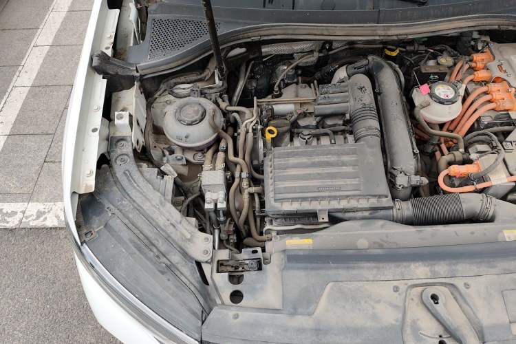 Used Volkswagen Tayron GTE Plug-in Hybrid 2023 280TSI Luxury Plus Advanced Edition Engine Bay Right