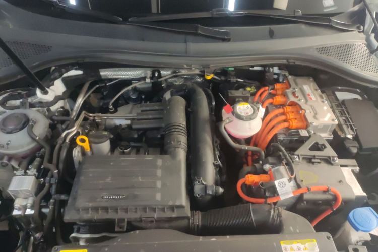 Used Volkswagen Tayron GTE Plug-in Hybrid 2023 280TSI Luxury Plus Advanced Edition Engine Bay