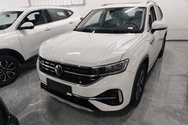 Used Volkswagen Tayron GTE Plug-in Hybrid 2023 280TSI Luxury Plus Advanced Edition Exterior 2