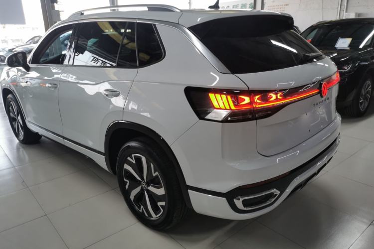 Used Volkswagen Tayron GTE Plug-in Hybrid 2023 280TSI Luxury Plus Advanced Edition Exterior 2