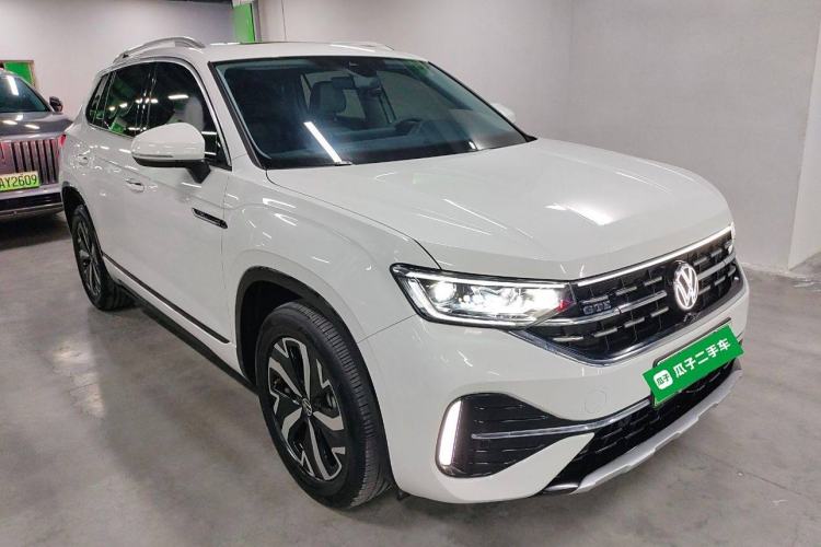 Used Volkswagen Tayron GTE Plug-in Hybrid 2023 280TSI Luxury Plus Advanced Edition Exterior 2