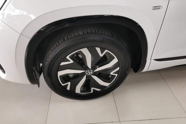 Used Volkswagen Tayron GTE Plug-in Hybrid 2023 280TSI Luxury Plus Advanced Edition Exterior 4