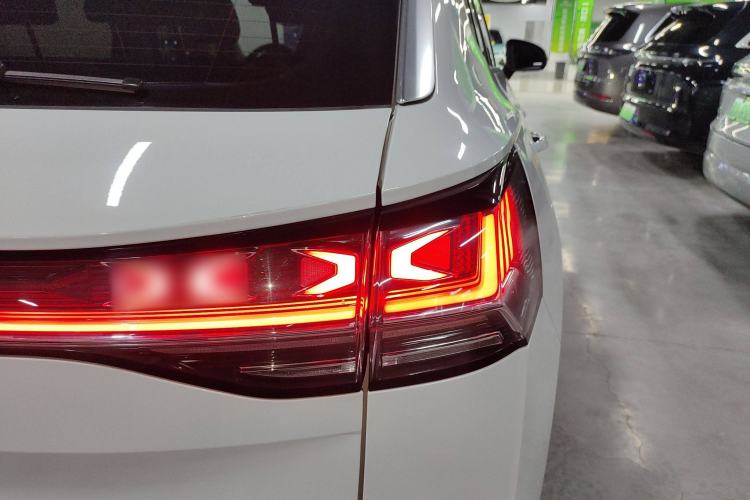 Used Volkswagen Tayron GTE Plug-in Hybrid 2023 280TSI Luxury Plus Advanced Edition Exterior 6