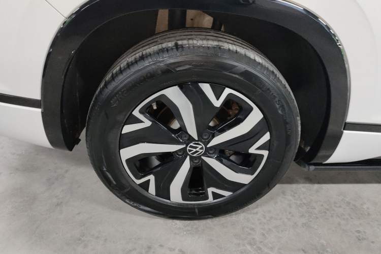 Used Volkswagen Tayron GTE Plug-in Hybrid 2023 280TSI Luxury Plus Advanced Edition Exterior 8