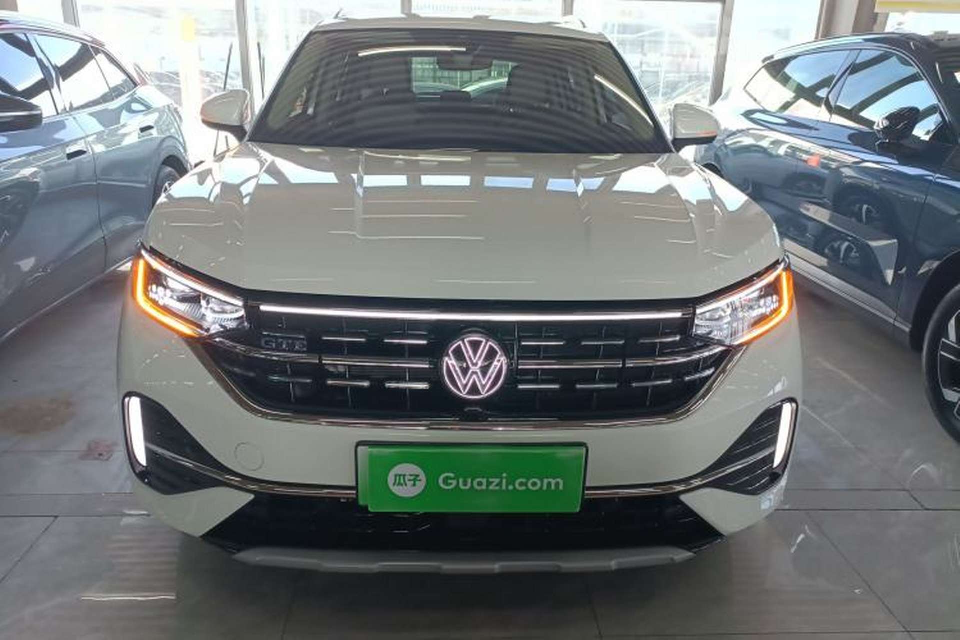 Used Volkswagen Tayron GTE Plug-in Hybrid 2023 280TSI Luxury Plus Advanced Edition Front
