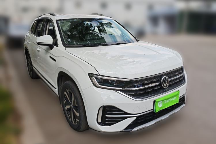 Used Volkswagen Tayron GTE Plug-in Hybrid 2023 280TSI Luxury Plus Advanced Edition Front Right 45 Deg