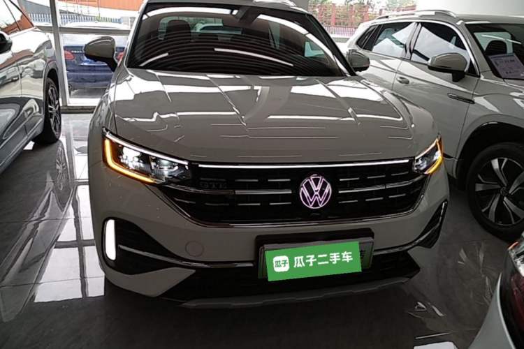 Used Volkswagen Tayron GTE Plug-in Hybrid 2023 280TSI Luxury Plus Advanced Edition Front