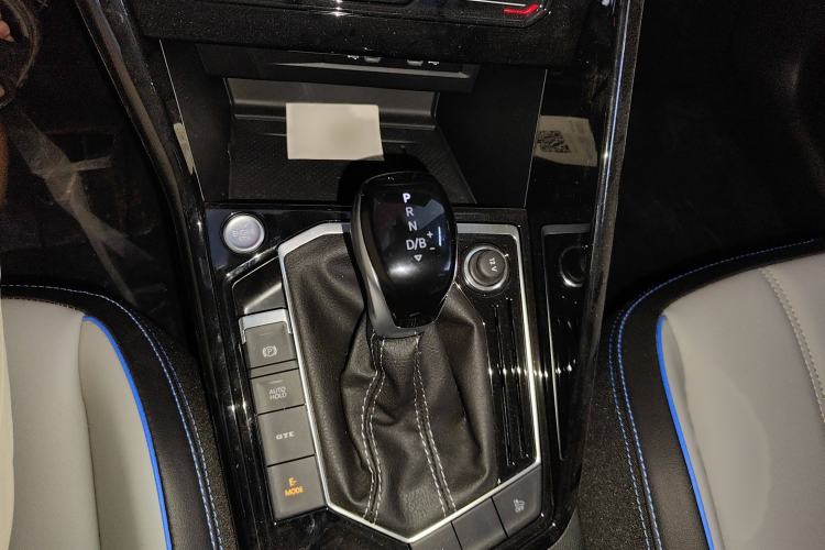 Used Volkswagen Tayron GTE Plug-in Hybrid 2023 280TSI Luxury Plus Advanced Edition Gear Lever