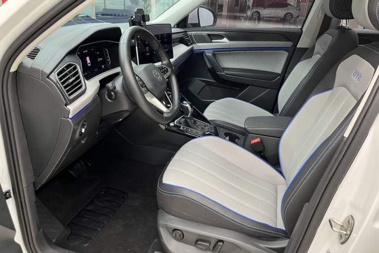 Used Volkswagen Tayron GTE Plug-in Hybrid 2023 280TSI Luxury Plus Advanced Edition Interior 1