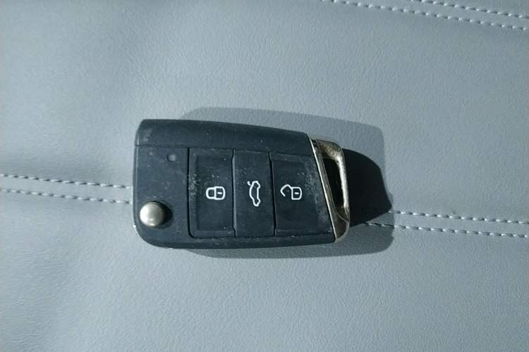 Used Volkswagen Tayron GTE Plug-in Hybrid 2023 280TSI Luxury Plus Advanced Edition Interior 1