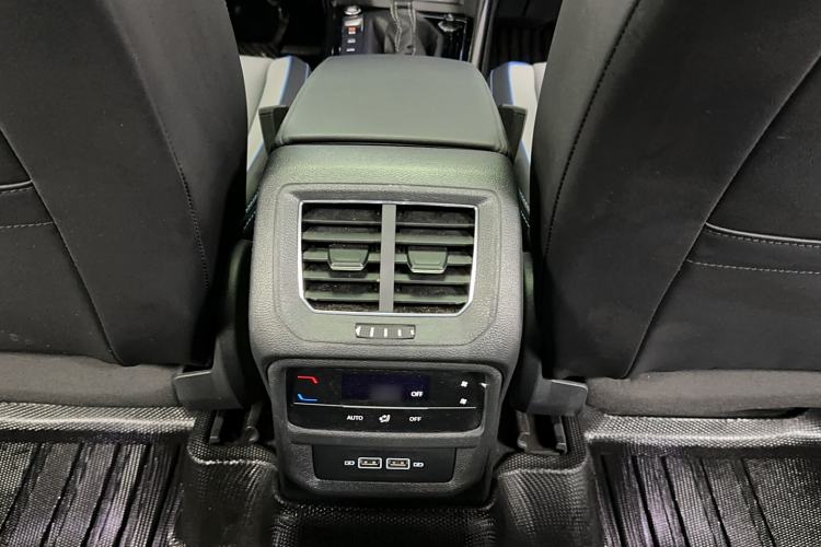 Used Volkswagen Tayron GTE Plug-in Hybrid 2023 280TSI Luxury Plus Advanced Edition Interior 12