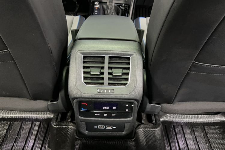 Used Volkswagen Tayron GTE Plug-in Hybrid 2023 280TSI Luxury Plus Advanced Edition Interior 3