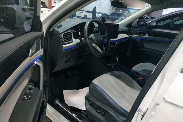 Used Volkswagen Tayron GTE Plug-in Hybrid 2023 280TSI Luxury Plus Advanced Edition Interior 3