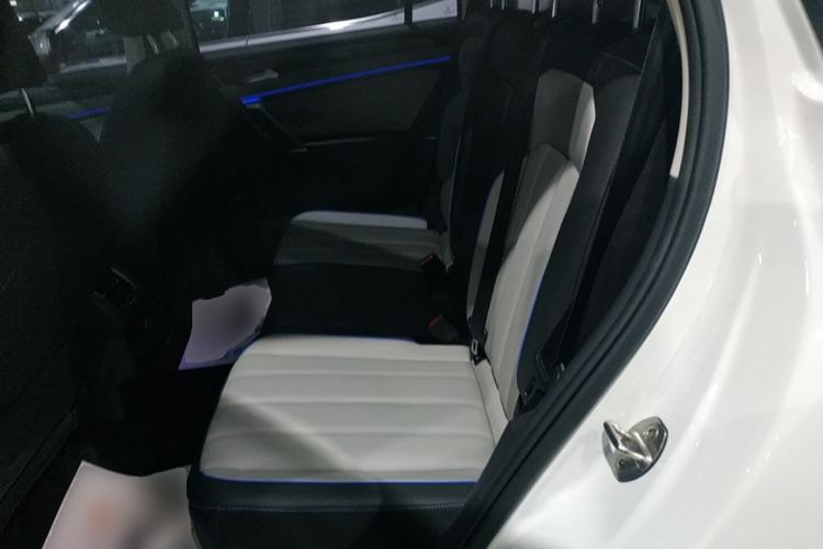 Used Volkswagen Tayron GTE Plug-in Hybrid 2023 280TSI Luxury Plus Advanced Edition Interior 4